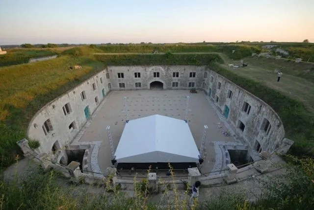 Fort Bathed in Light (Fénybe borult erőd), Komárom, June 2006: photograph 7 of 19 in the archive's gallery